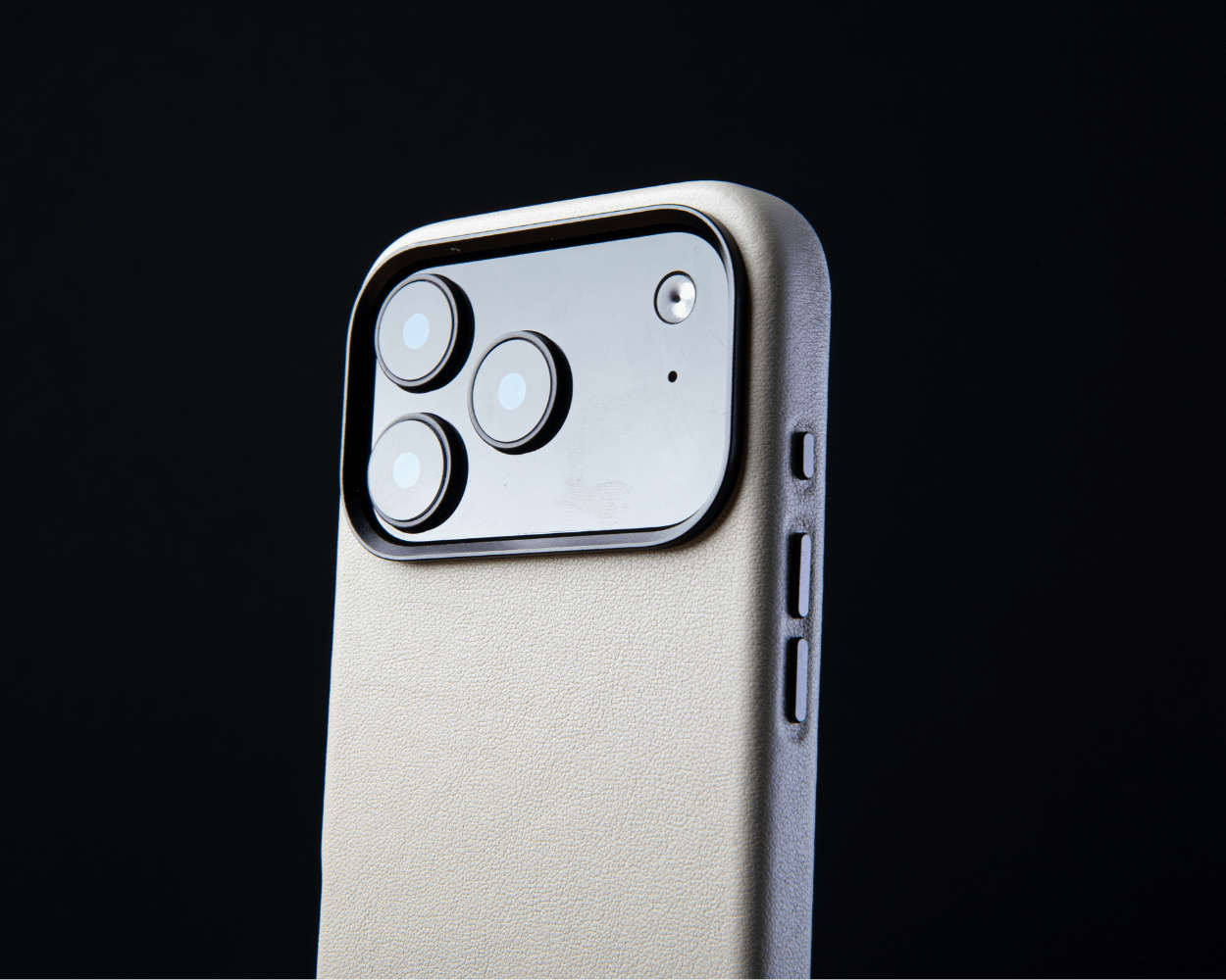 Apple iPhone 17 Pro  - Metro Slim Leather Phone Case