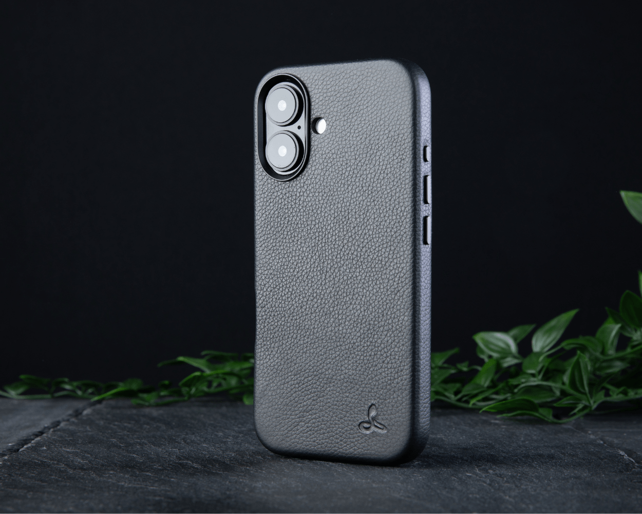 Apple iPhone 16 - Metro Slim Leather Phone Case