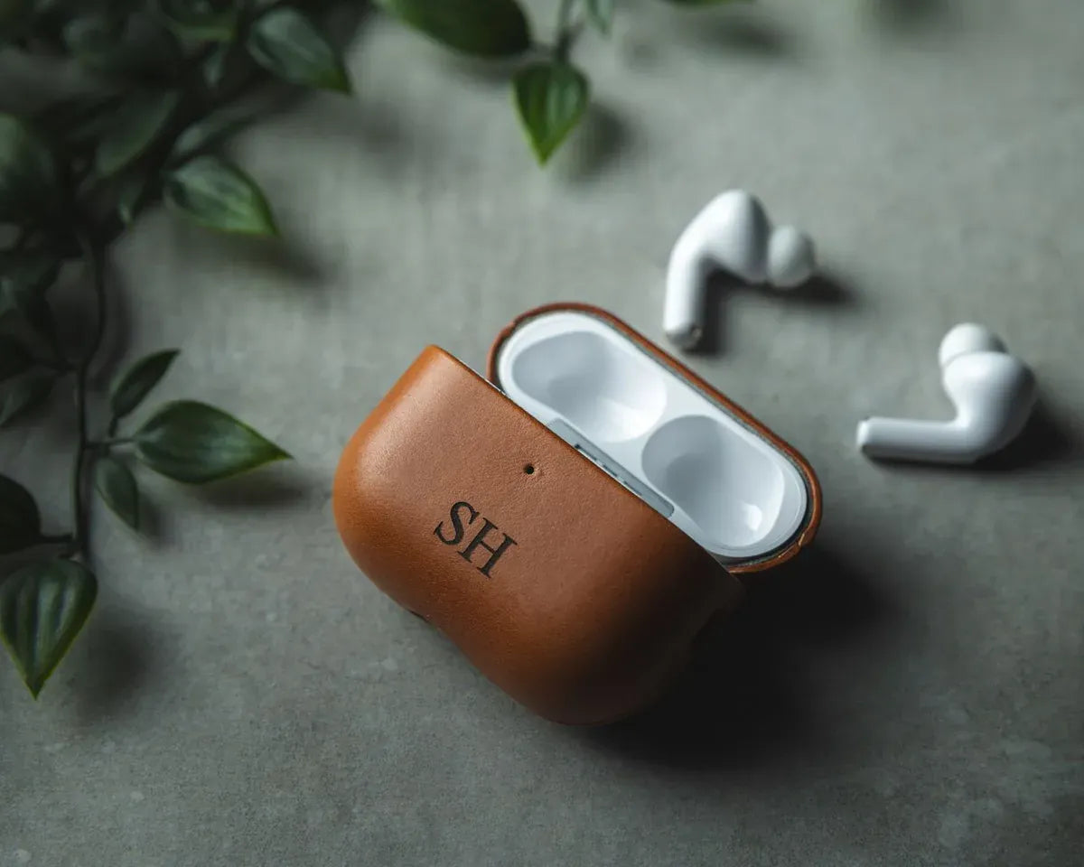 Snakehive Accessories Apple AirPods Pro 3 - Metro Leather Case Apple AirPods Pro 3 Leather Case | Snakehive