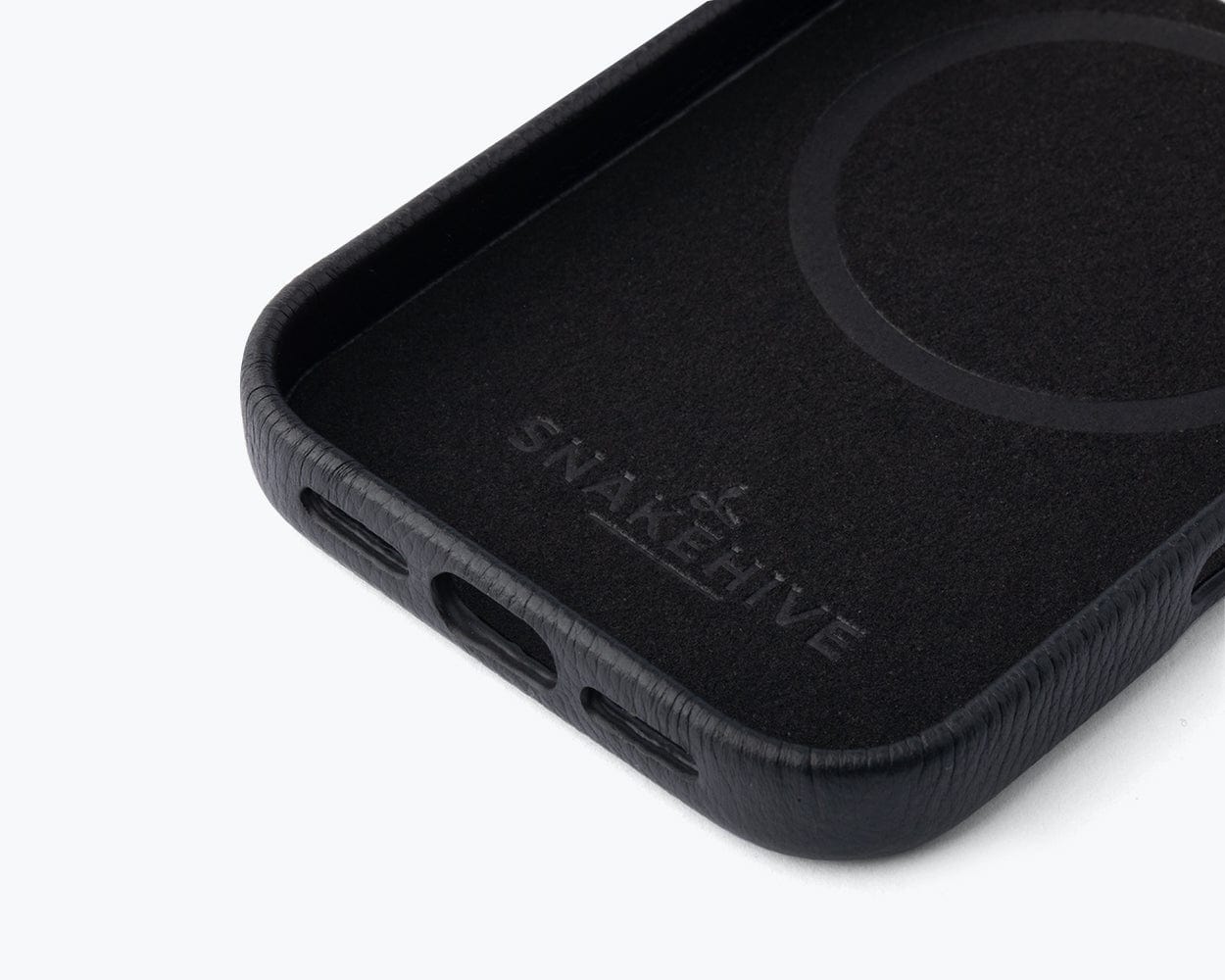 Apple iPhone 17 Pro Max  - Metro Slim Leather Phone Case