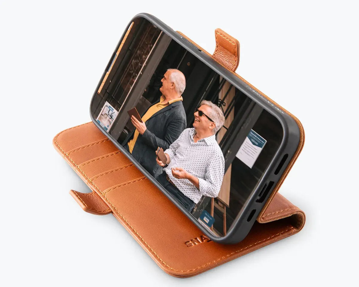 Snakehive Metro Wallet Apple iPhone 17e / 16e - Metro Leather Wallet Phone Case Metro Leather Wallet Phone Case for Apple iPhone 17e / 16e