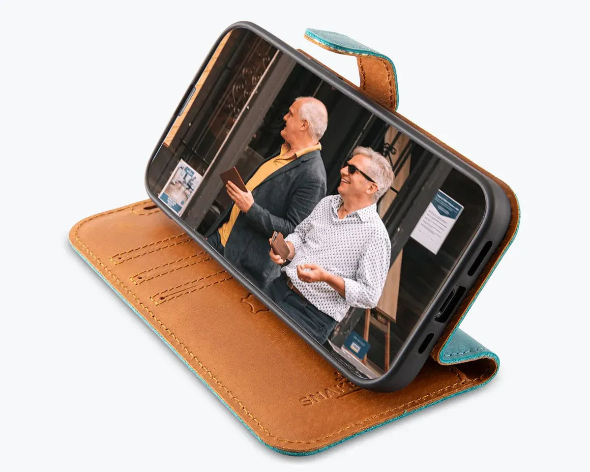 Snakehive Vintage Wallet Apple iPhone 17e / 16e - Vintage Leather Wallet Phone Case Vintage Leather Wallet Case for Apple iPhone 17e / 16e