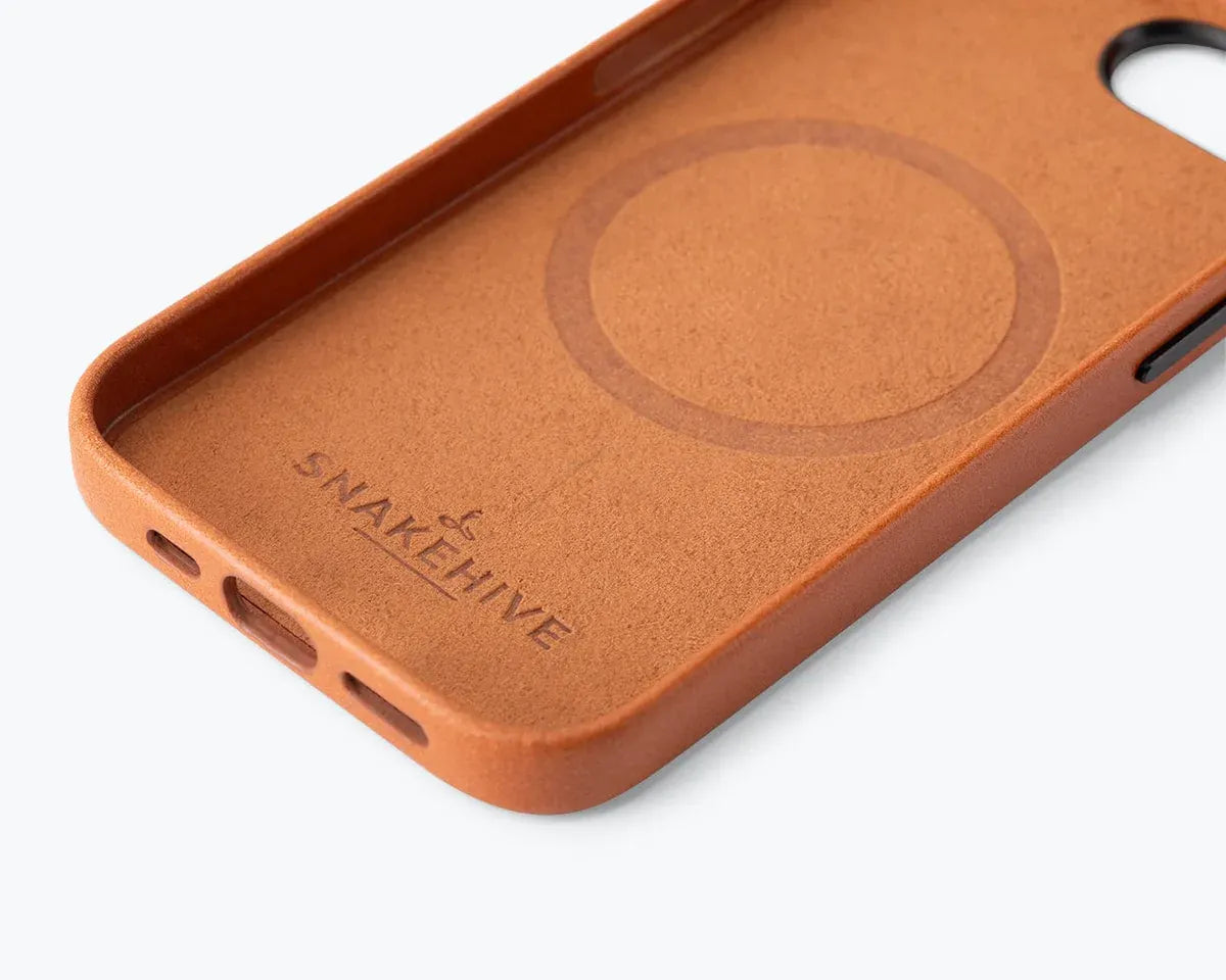 Snakehive Metro Bumper Case Apple iPhone 17e / 16e - Metro Slim Leather Phone Case Metro Slim Leather Phone Case for Apple iPhone 17e / 16e