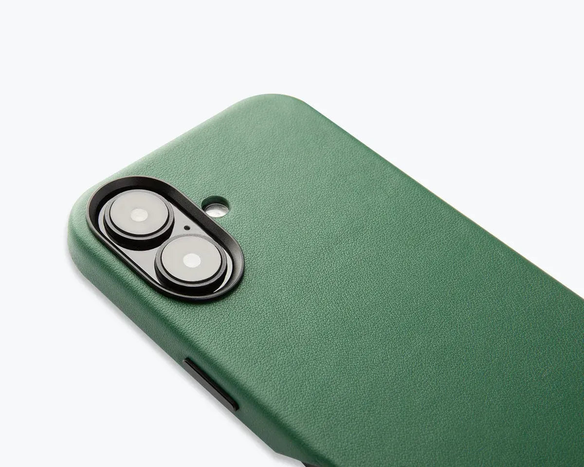 Snakehive Metro Bumper Case Apple iPhone 16 - Metro Slim Leather Phone Case Metro Slim Leather Phone Case for Apple iPhone 16
