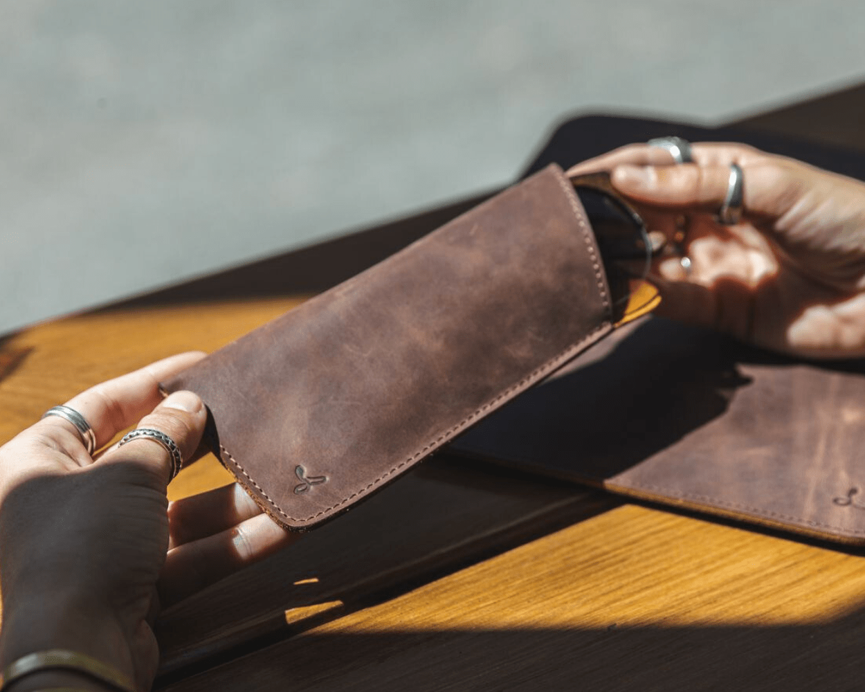 Vintage Leather Glasses Sleeve - Snakehive UK