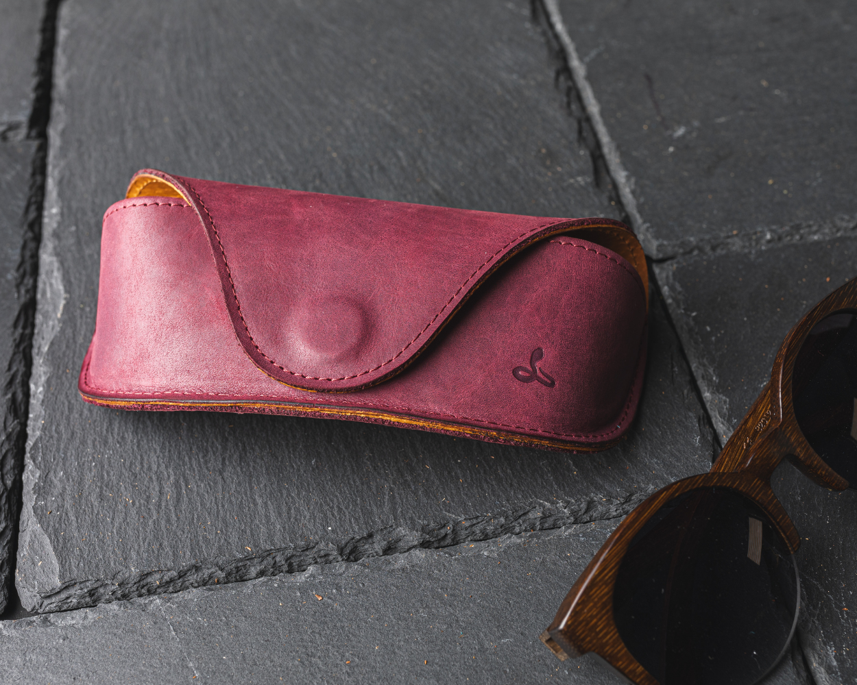 Vintage Leather Glasses Case - Snakehive UK