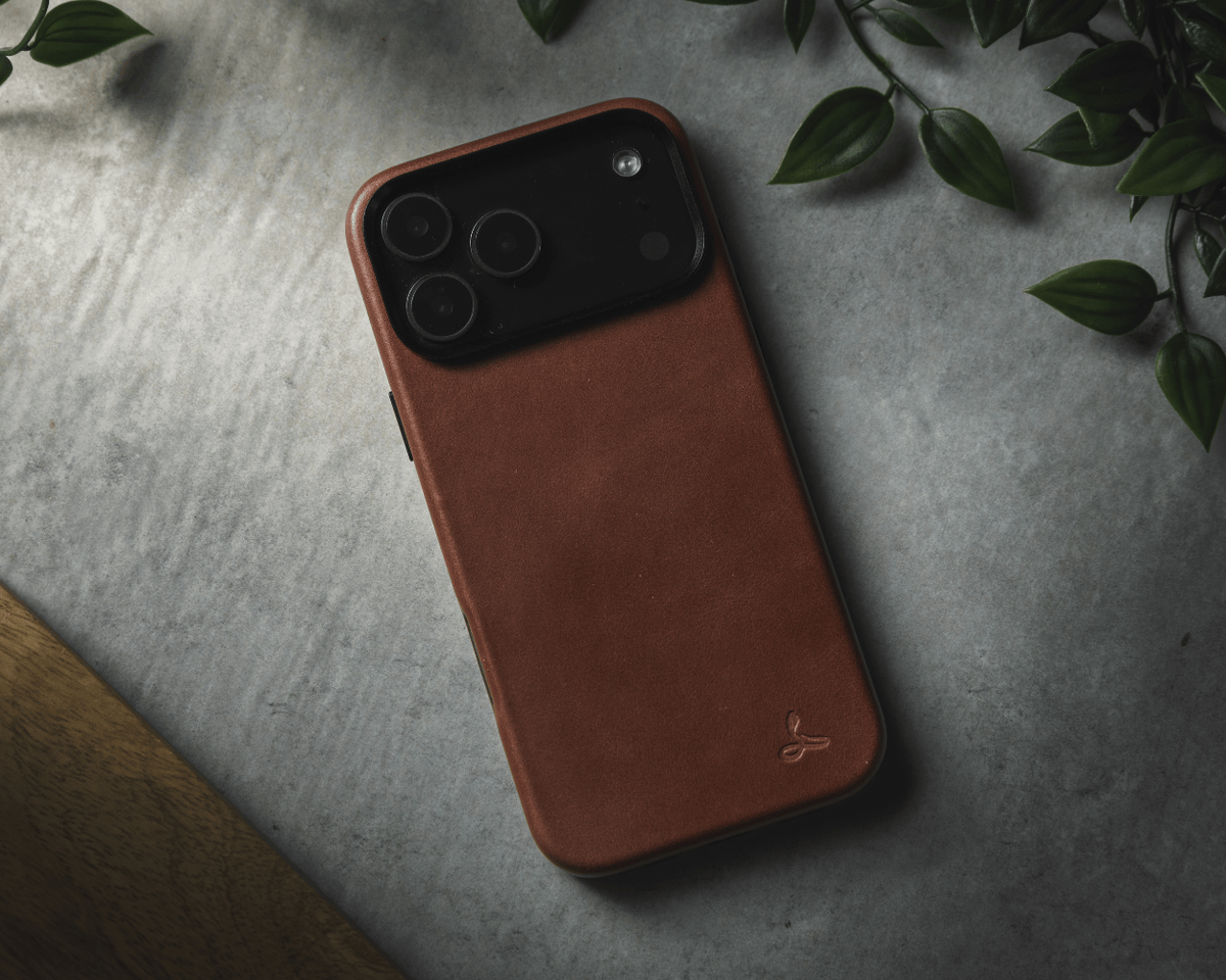 Snakehive Metro Bumper Case Apple iPhone 18 Pro  - Metro Slim Leather Phone Case Metro Slim Leather Phone Case for Apple iPhone 18 Pro
