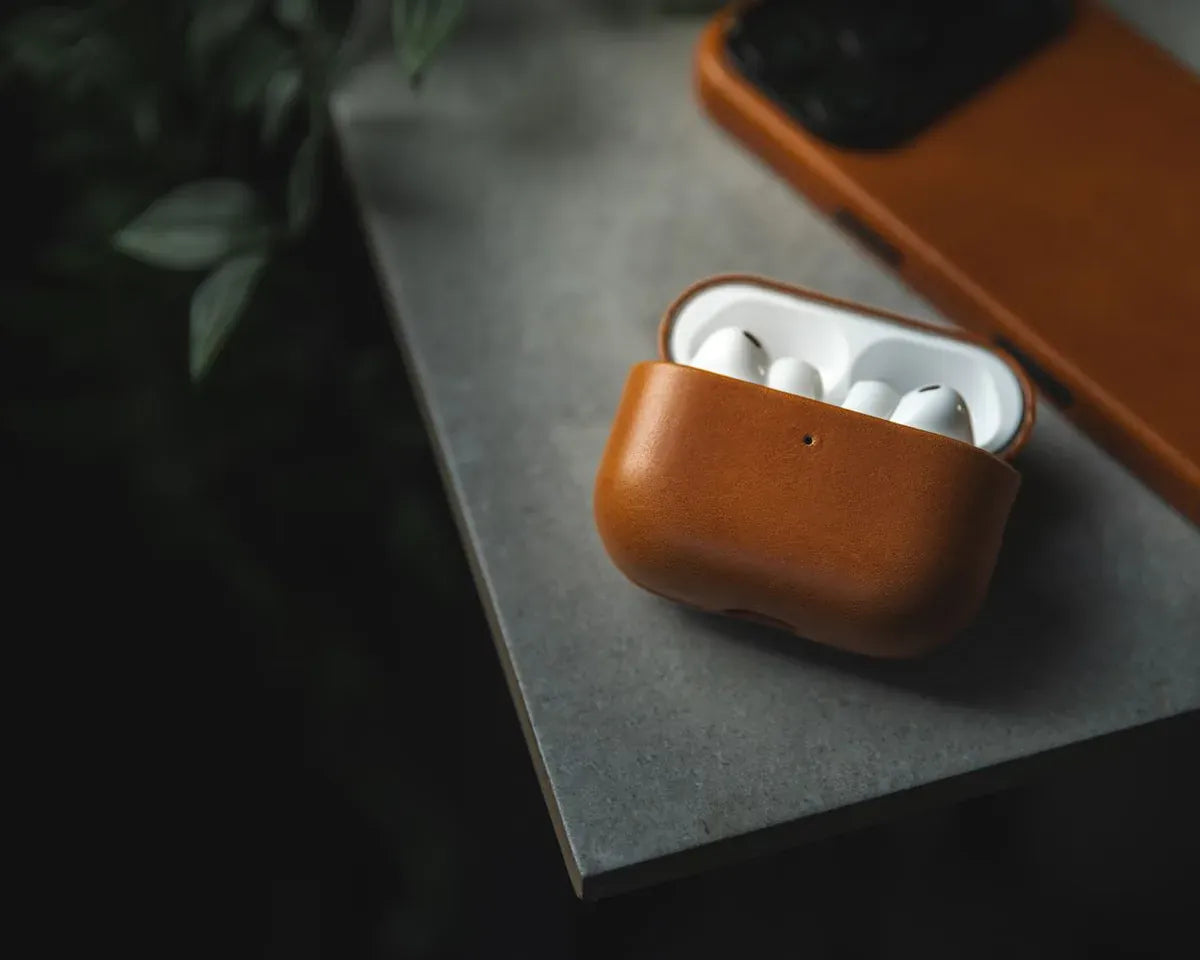 Snakehive Accessories Apple AirPods Pro 3 - Metro Leather Case Apple AirPods Pro 3 Leather Case | Snakehive