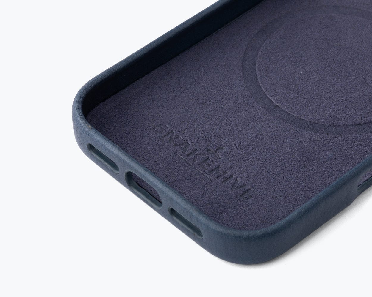 Apple iPhone 17 Pro  - Metro Slim Leather Phone Case