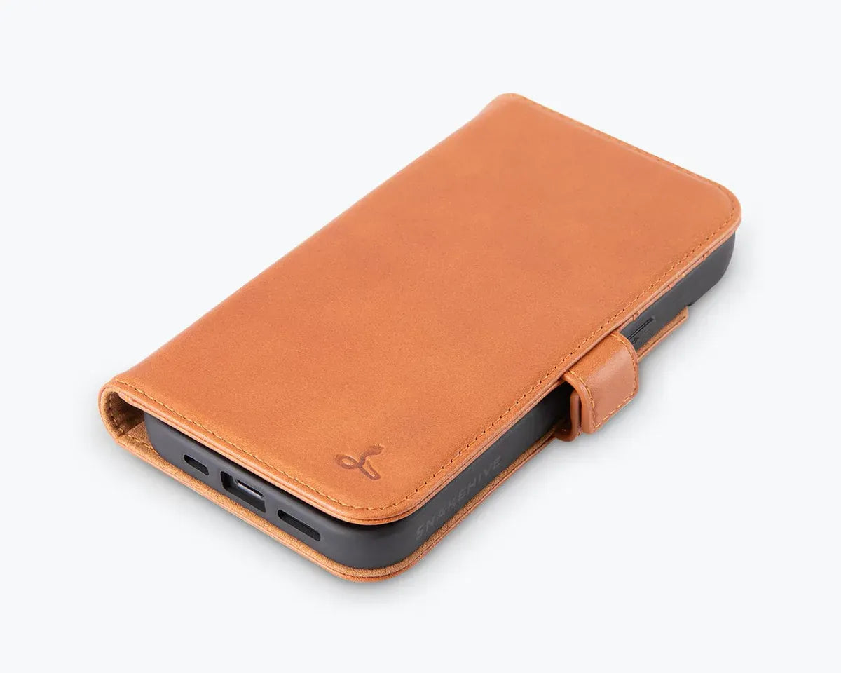 Snakehive Metro Wallet Apple iPhone 17e / 16e - Metro Leather Wallet Phone Case Metro Leather Wallet Phone Case for Apple iPhone 17e / 16e