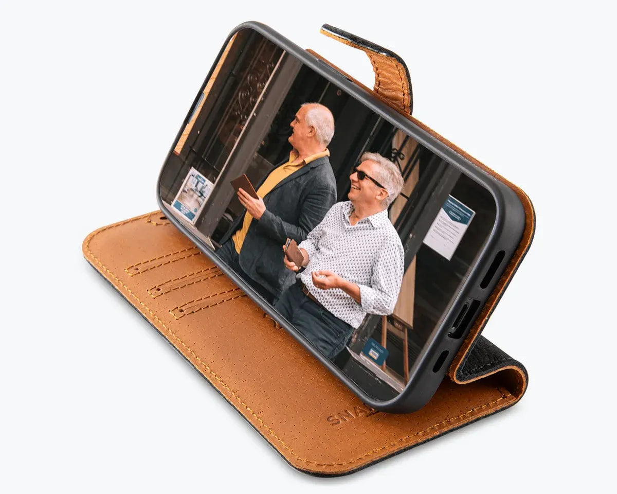 Snakehive Vintage Wallet Apple iPhone 17e / 16e - Vintage Leather Wallet Phone Case Vintage Leather Wallet Case for Apple iPhone 17e / 16e