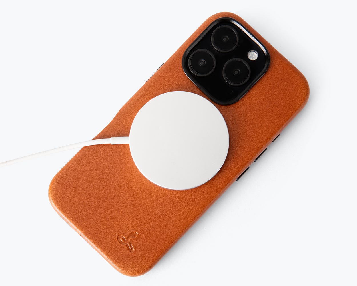 Apple iPhone 16 Pro - Metro Slim Leather Phone Case