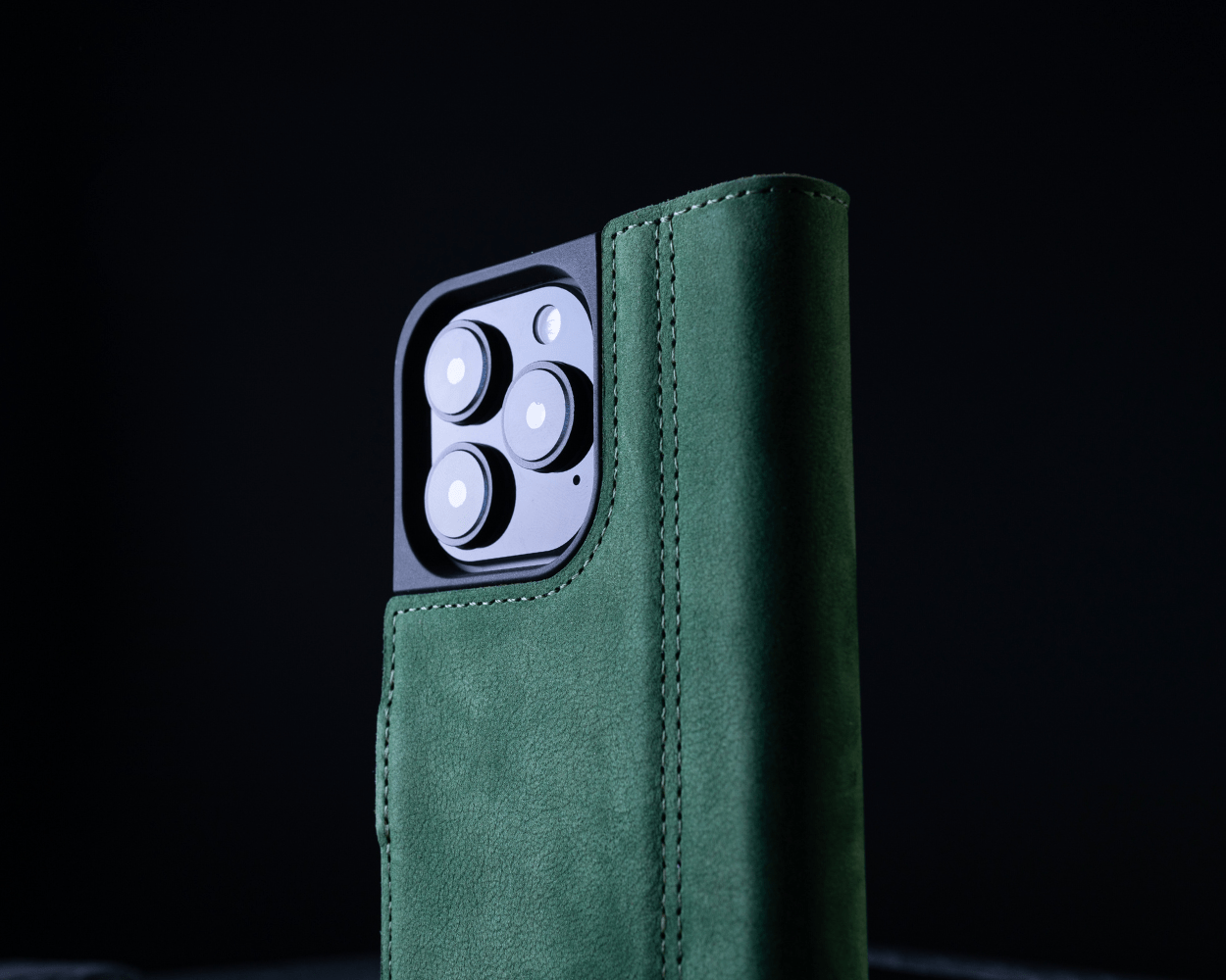 Apple Iphone 16 Pro Vintage Leather Wallet - Snakehive UK