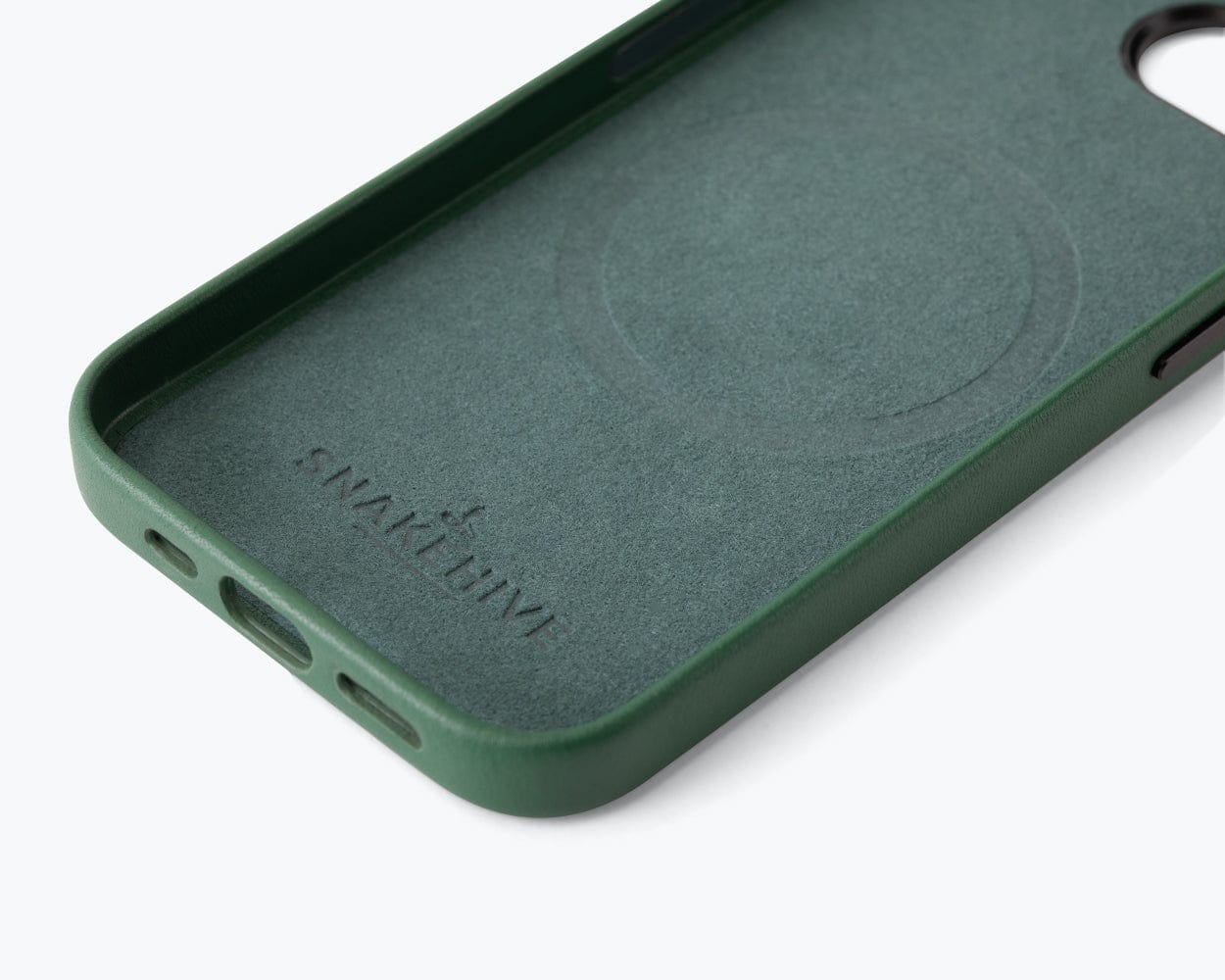 Apple iPhone 16e - Metro Slim Leather Phone Case