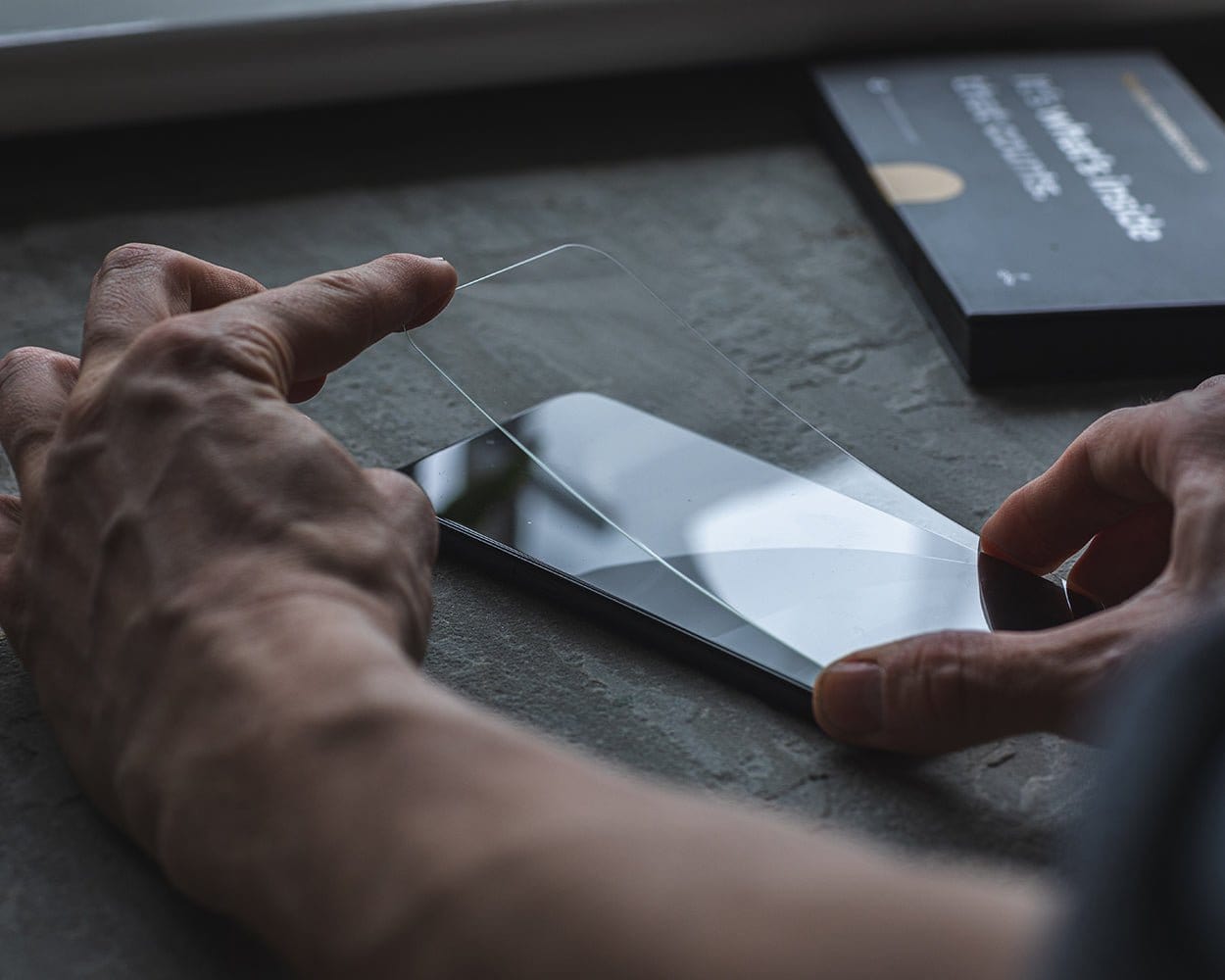 Premium Tempered Glass Screen Protector - Samsung Galaxy S23 Ultra Samsung Galaxy S23 Ultra - Snakehive UK